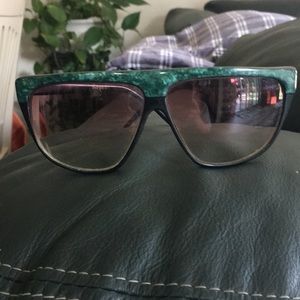 LAURA Biagiotti Vintage sunglasses